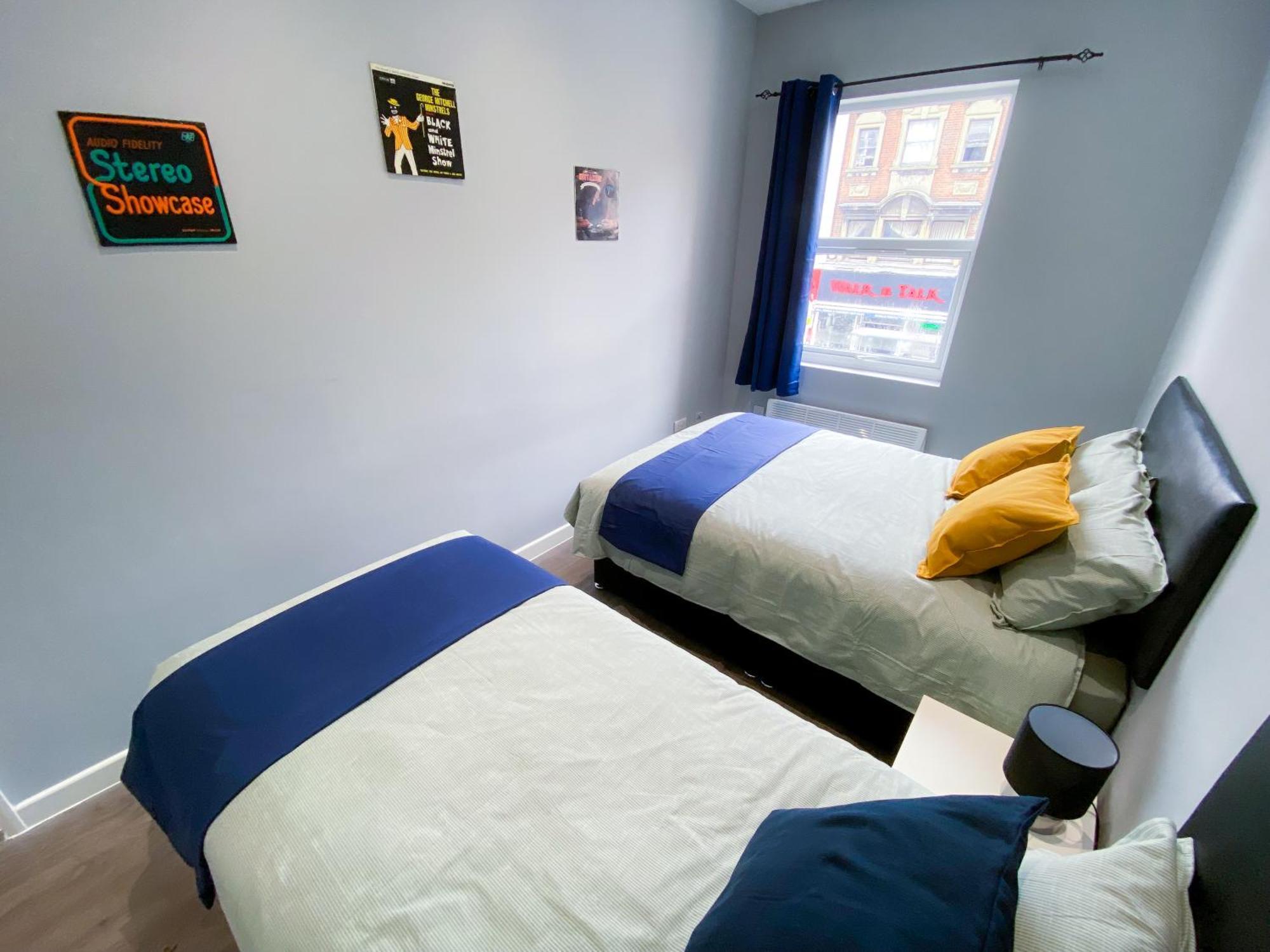Modern 1 Bedroom Flat In Wood Green Londra Exterior foto